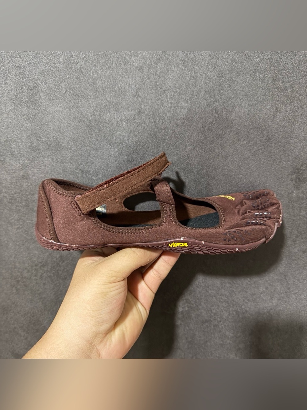 Vibram Women's Brown Mary Jane FiveFingers Flats with Strap
